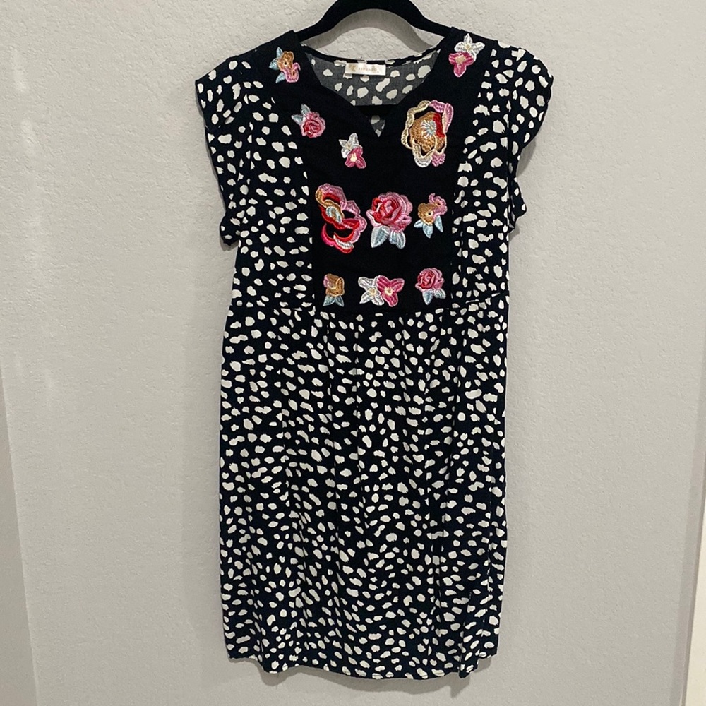 Causal dress